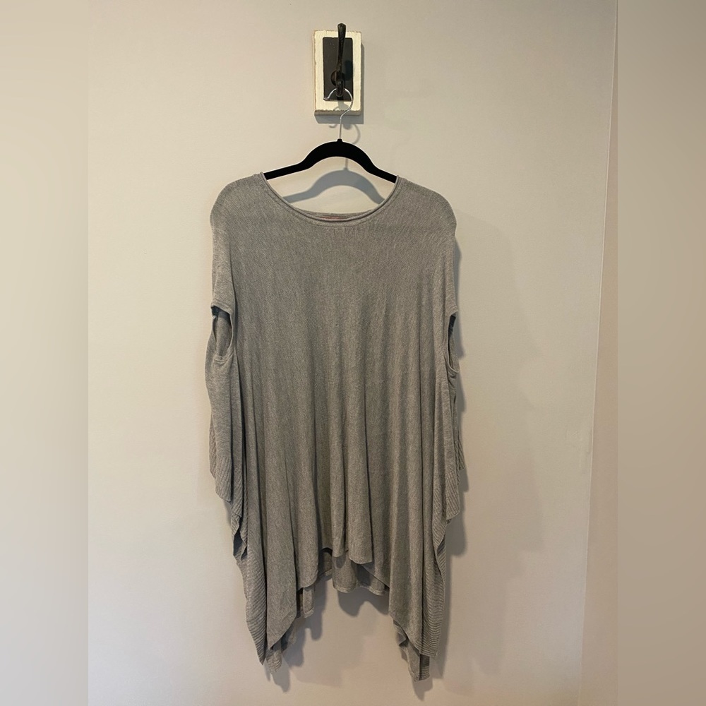 Almost Pink, grey, sweater.